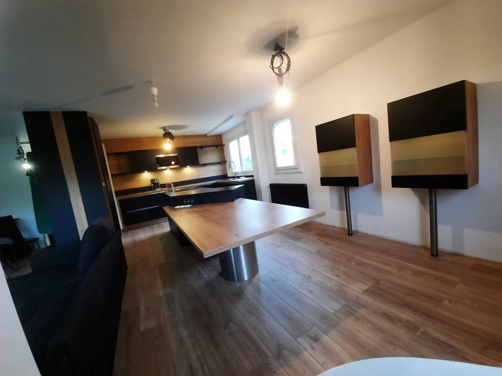 Cuisine ouverte dans un loft à Nantes